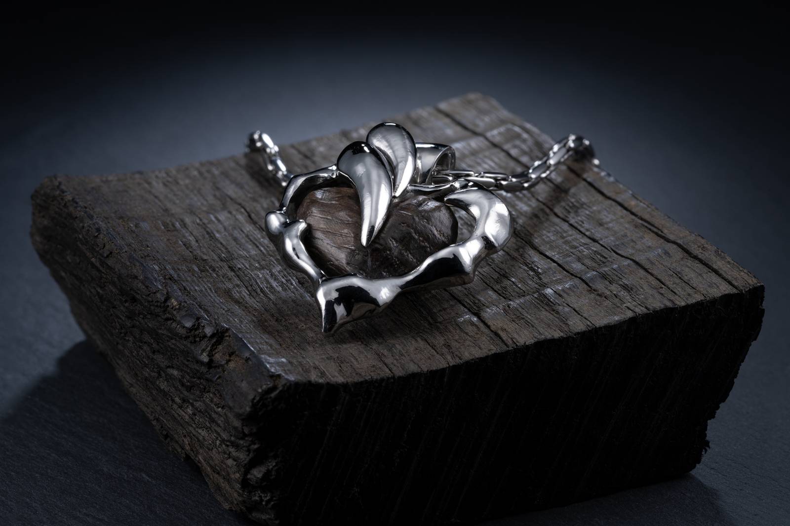 unique-handcrafted-jewelry-shop